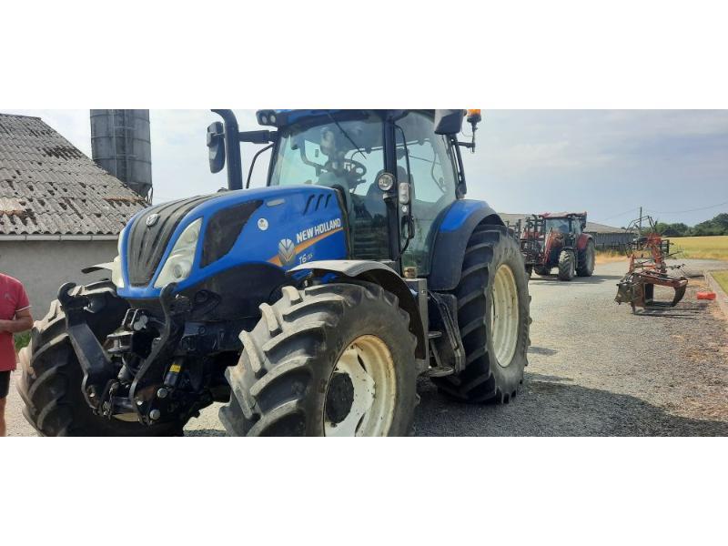 NEW HOLLAND T6-155DY