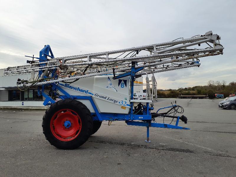 KUHN GRAND-LARGE