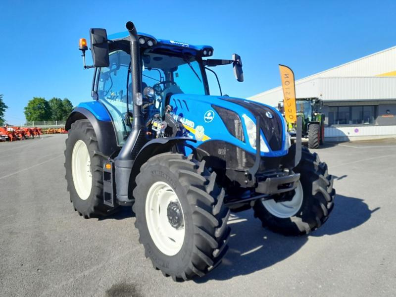 NEW HOLLAND T6-145E