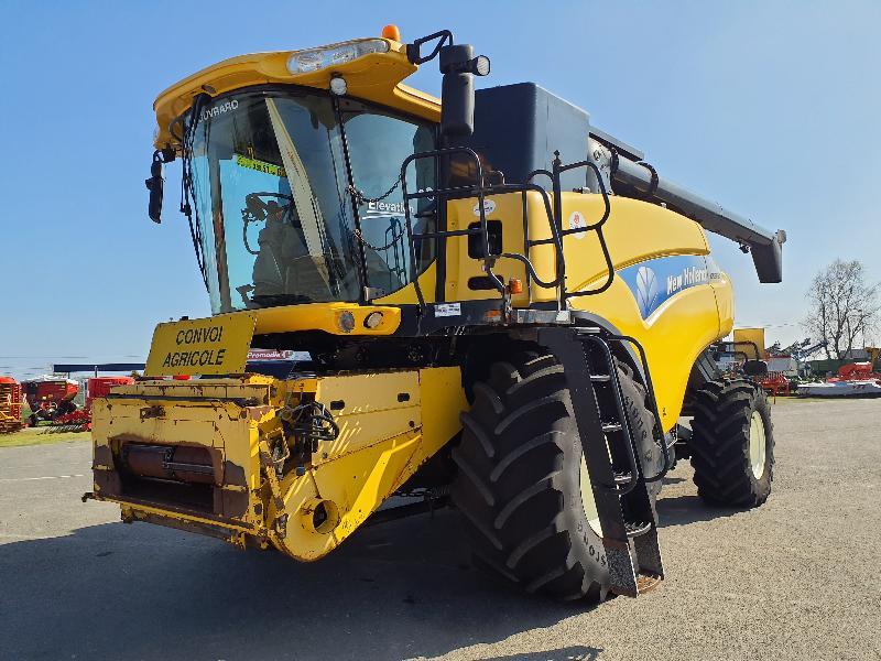 NEW HOLLAND CR9080E