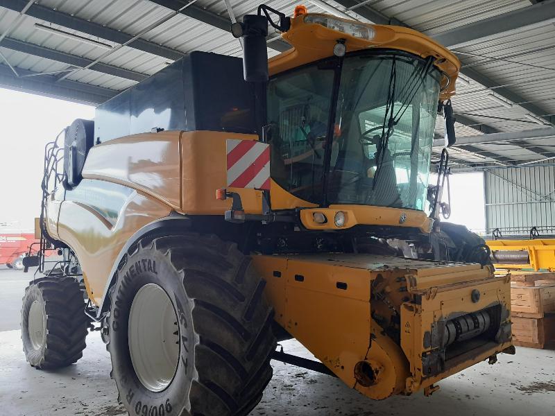NEW HOLLAND CR9080