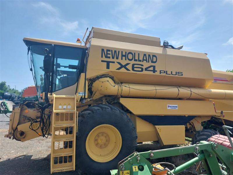 NEW HOLLAND TX64