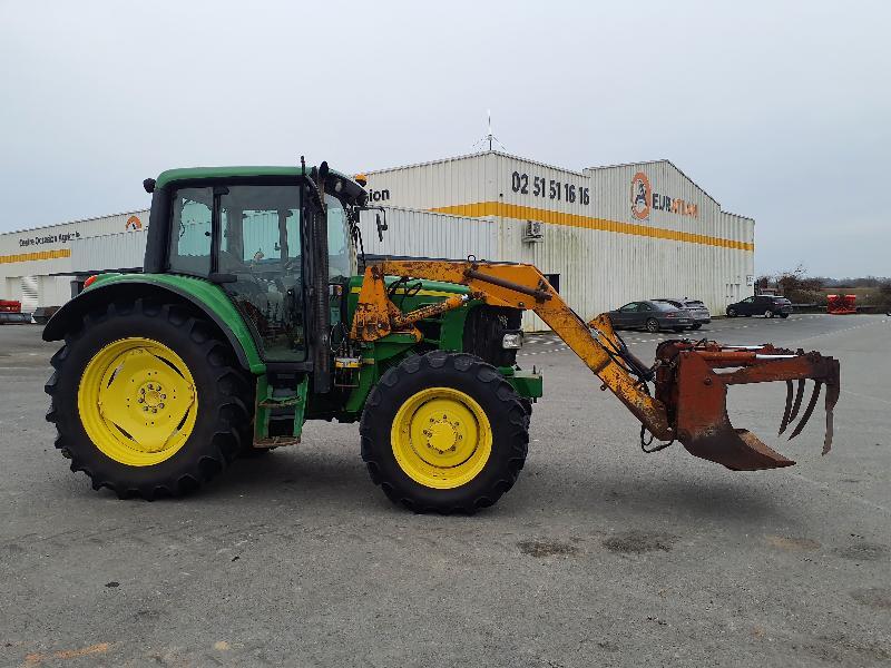 JOHN DEERE 6230