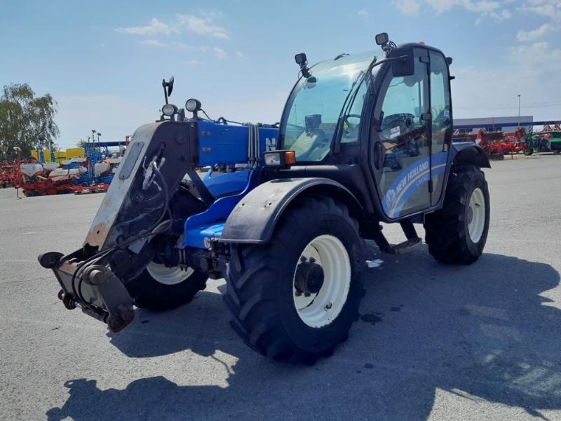 NEW HOLLAND LM7-42
