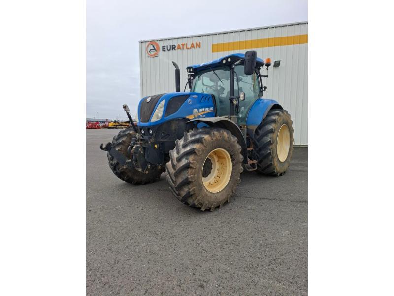 NEW HOLLAND T7-270AC