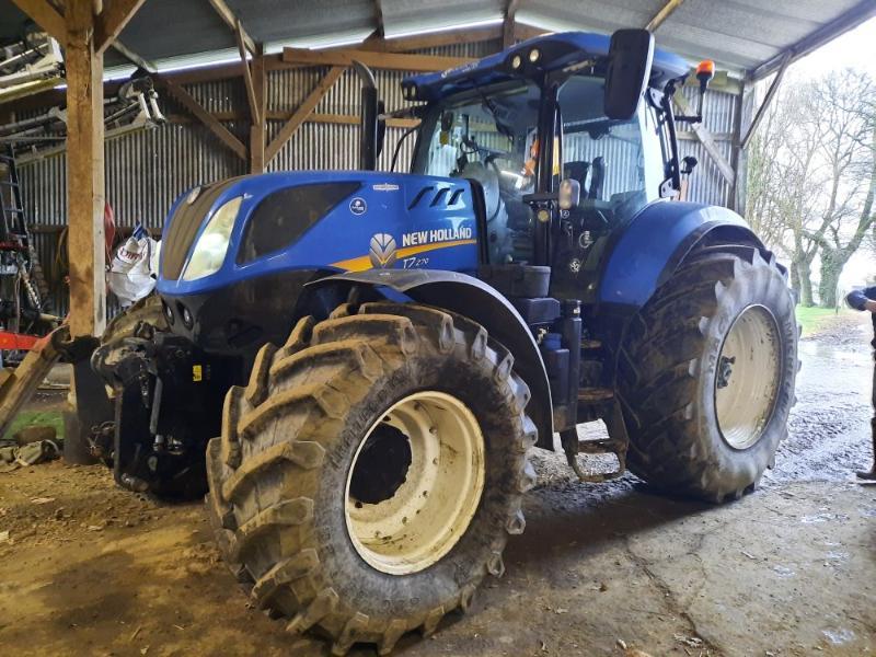 NEW HOLLAND T7-270AC