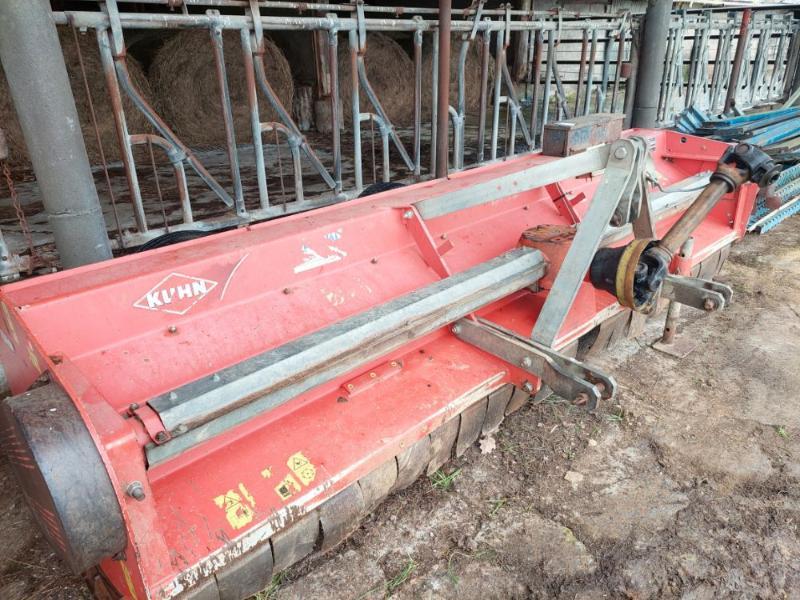 KUHN RM320