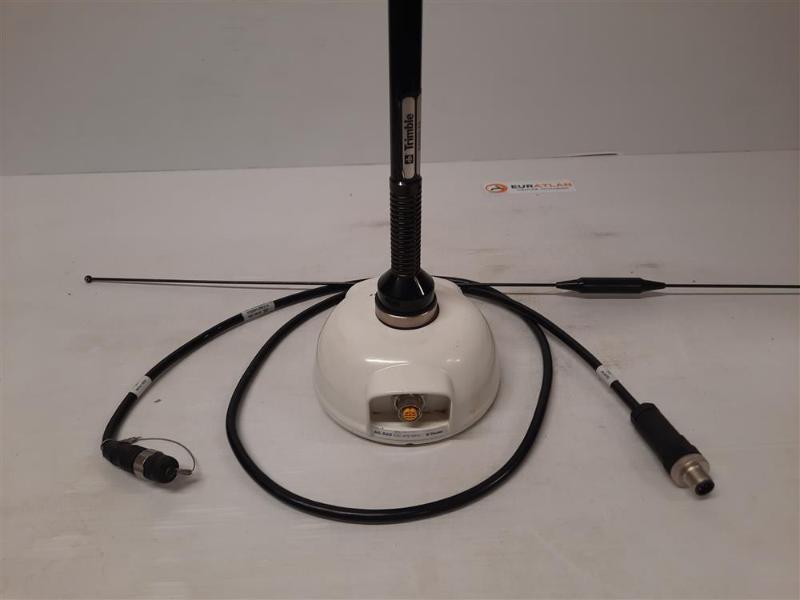 TRIMBLE RADIO-AG820