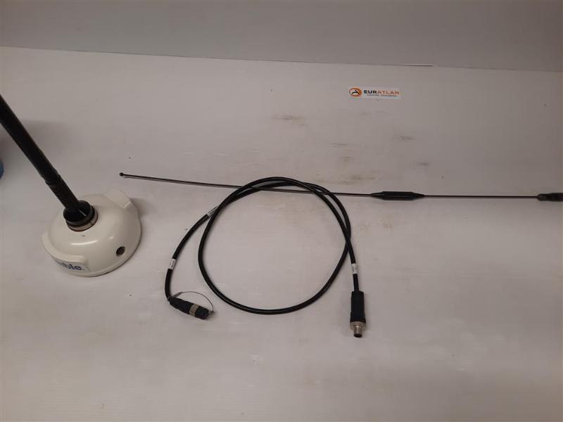 TRIMBLE RADIO-AG820