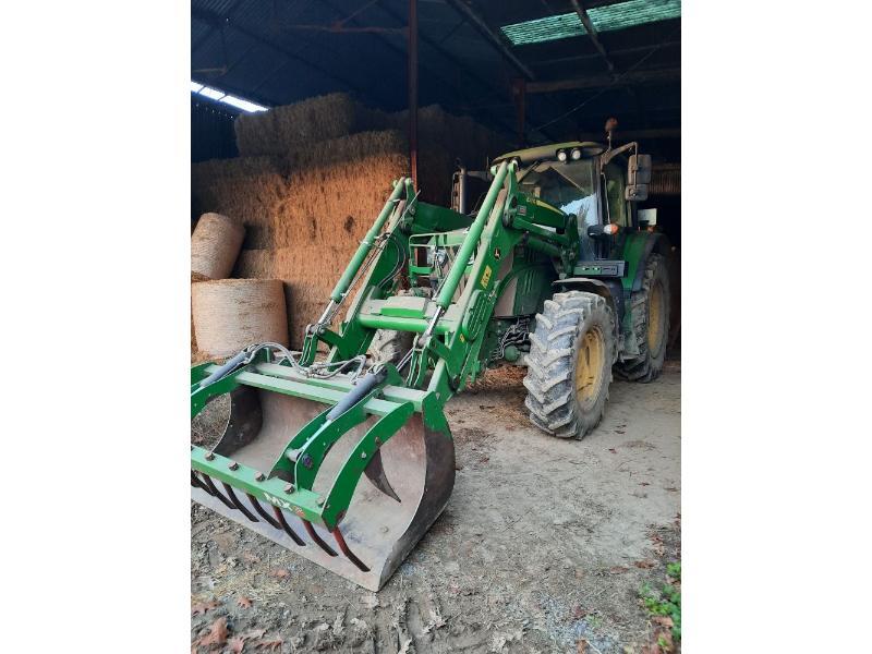 JOHN DEERE 6110M