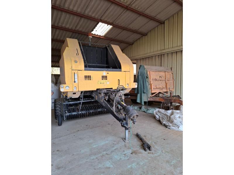 NEW HOLLAND BR7070