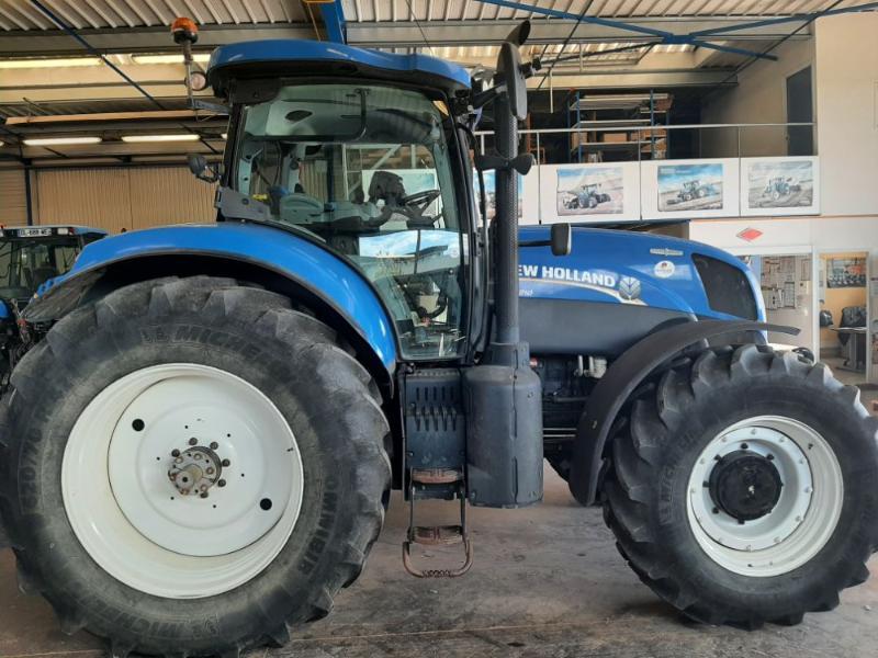 NEW HOLLAND T7-210AC