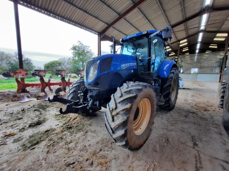 NEW HOLLAND T7-200PC
