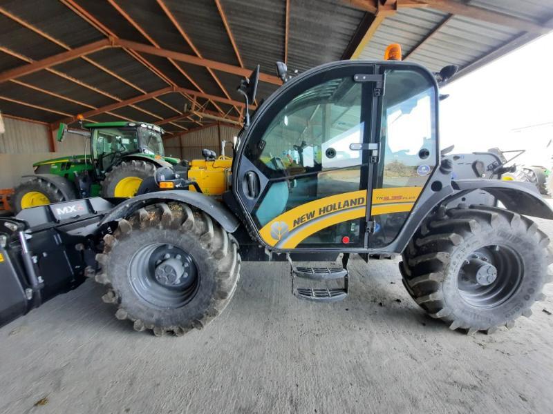 NEW HOLLAND TH9-35