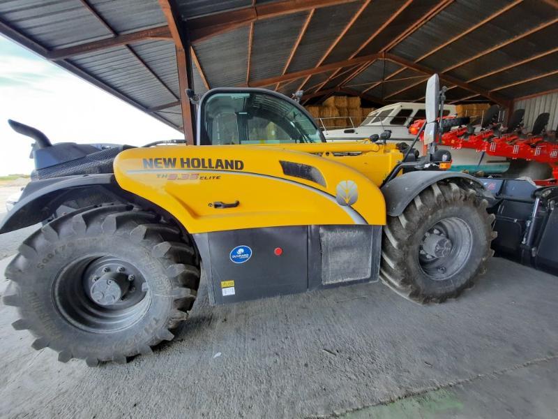 NEW HOLLAND TH9-35