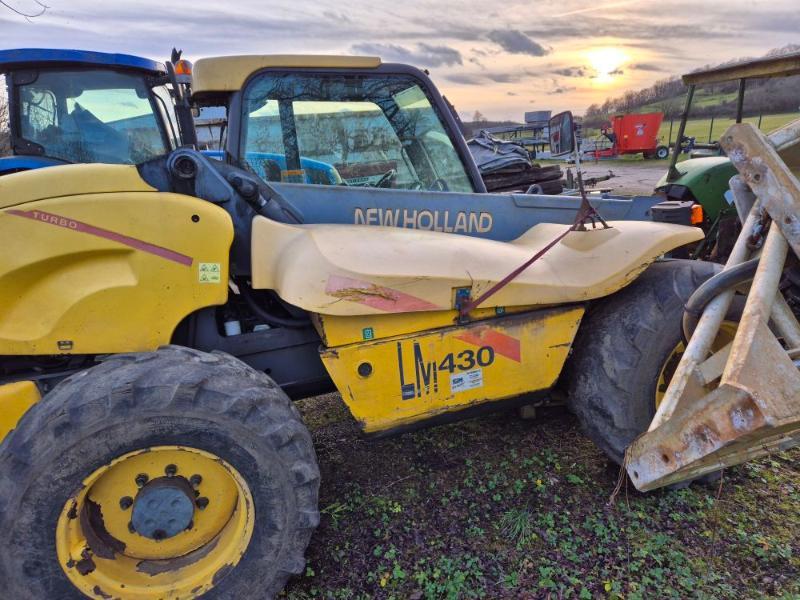 NEW HOLLAND LM430