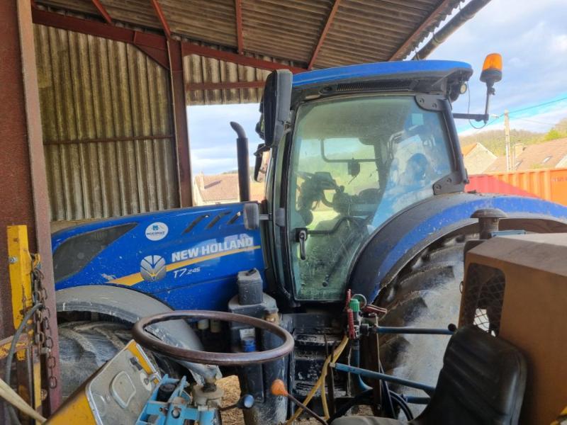 NEW HOLLAND T7-245