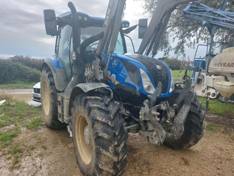 NEW HOLLAND T6-180E