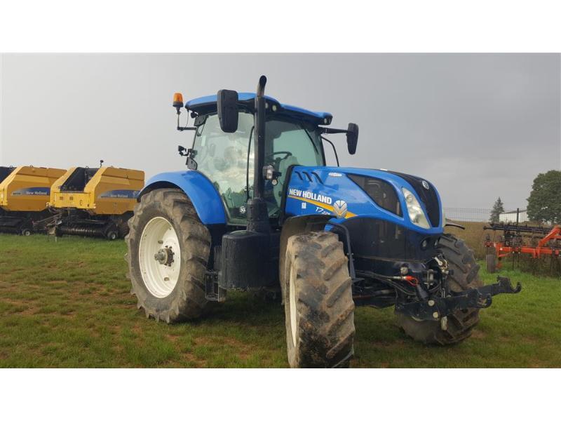 NEW HOLLAND T7-225