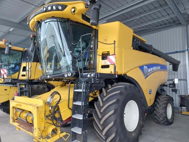 NEW HOLLAND CX8-70