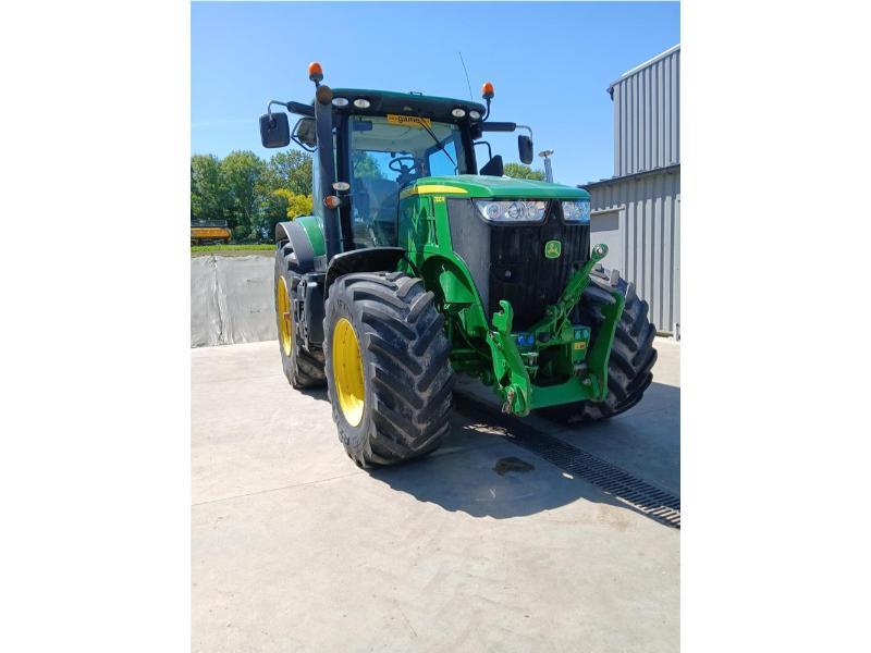 JOHN DEERE 7230R