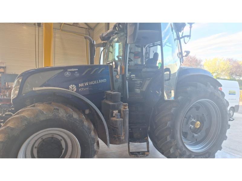NEW HOLLAND T7-270AC