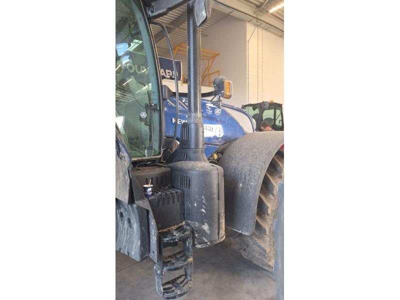 NEW HOLLAND T7-270AC