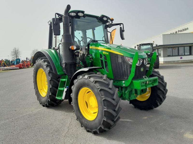 JOHN DEERE 6100M