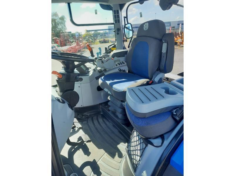 NEW HOLLAND T6-145EC