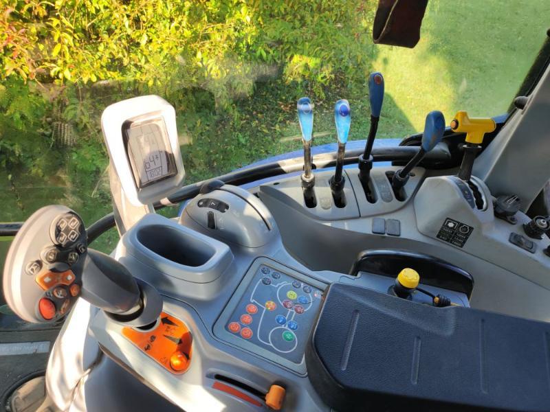 NEW HOLLAND T6-165DY