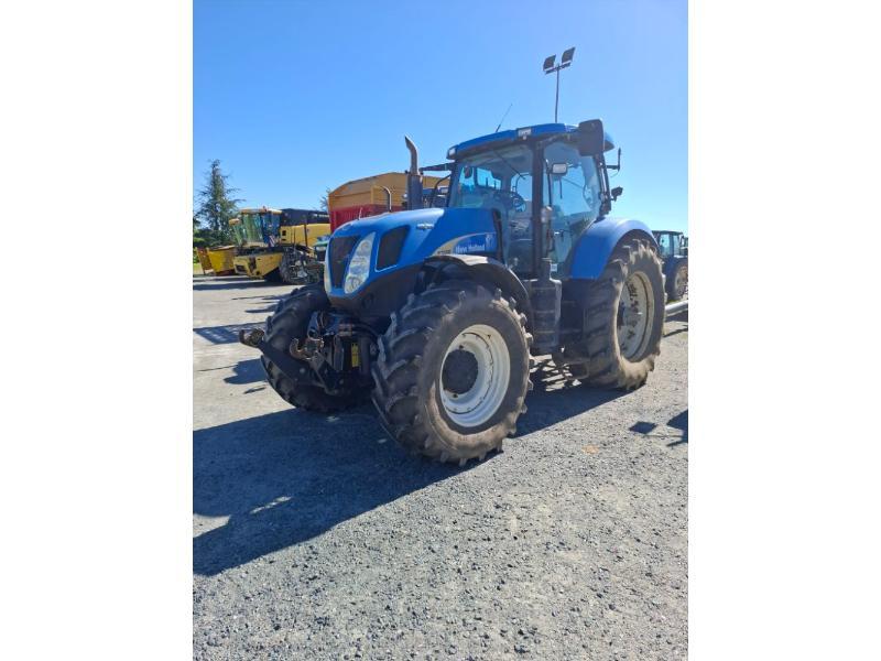 NEW HOLLAND T7050
