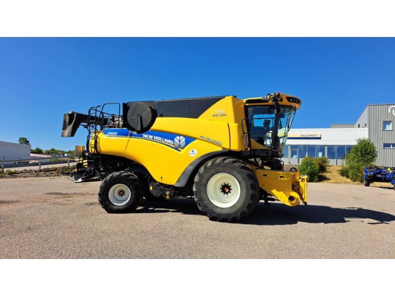 NEW HOLLAND CR9-90