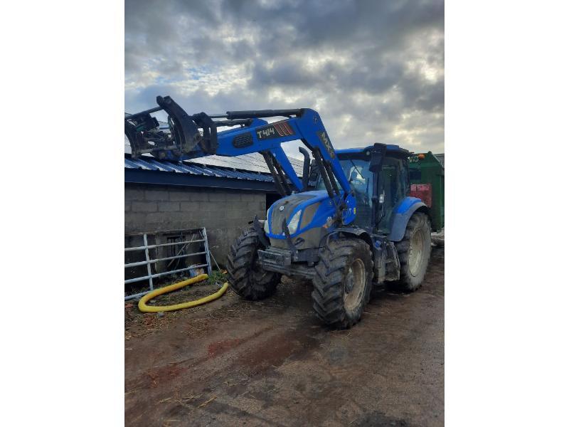 NEW HOLLAND T6-125S