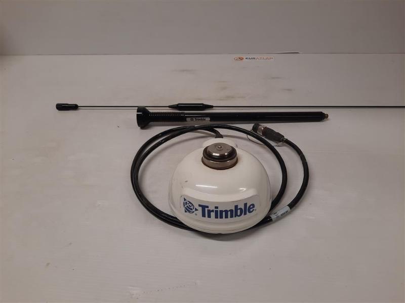 TRIMBLE AG820