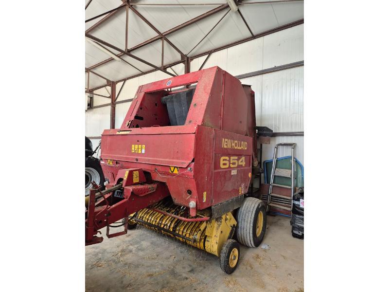 NEW HOLLAND 654