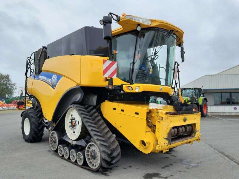 NEW HOLLAND CR9070