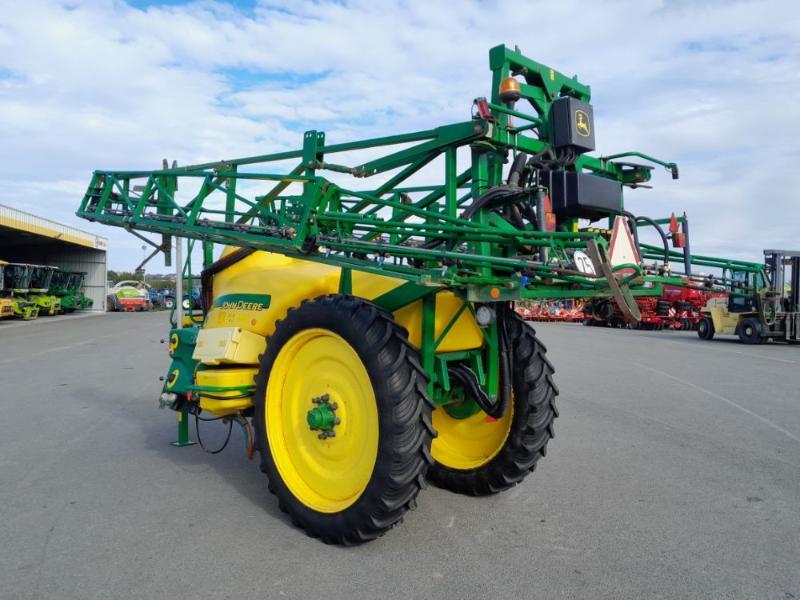 JOHN DEERE 724