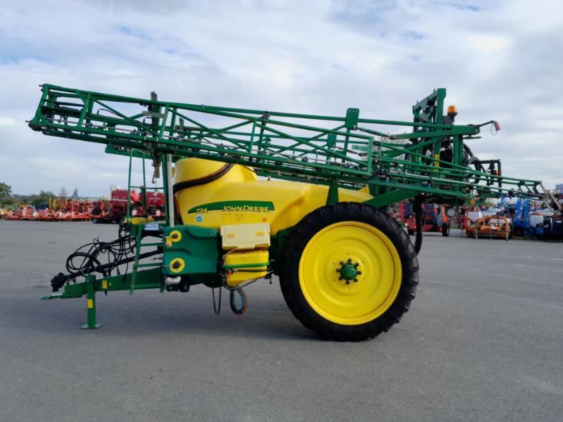 JOHN DEERE 724
