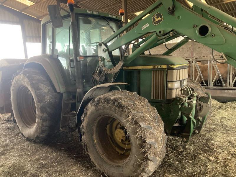 JOHN DEERE 6810