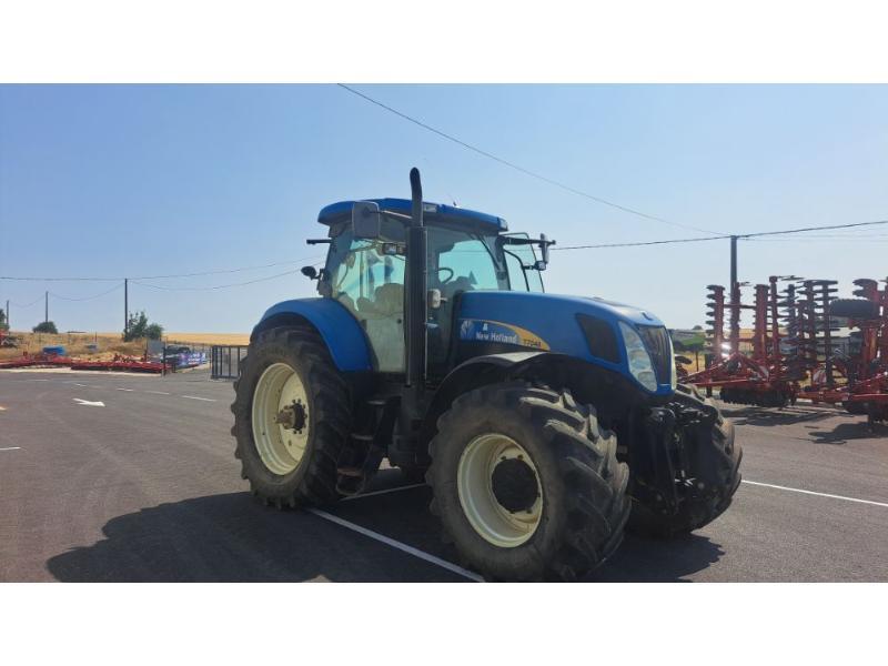 NEW HOLLAND T7040