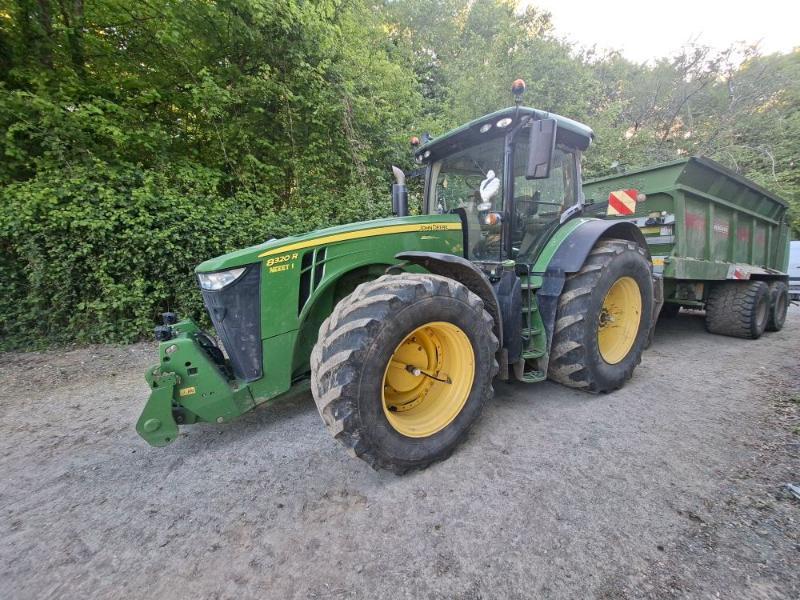 JOHN DEERE 8320R