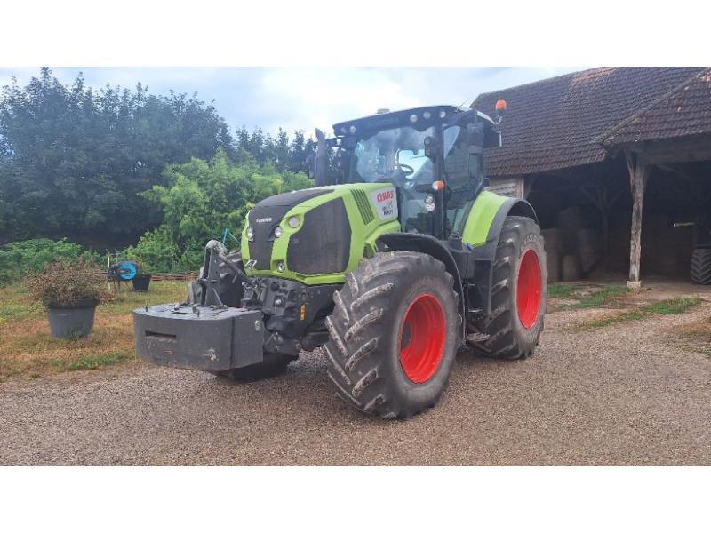 CLAAS AXION 810